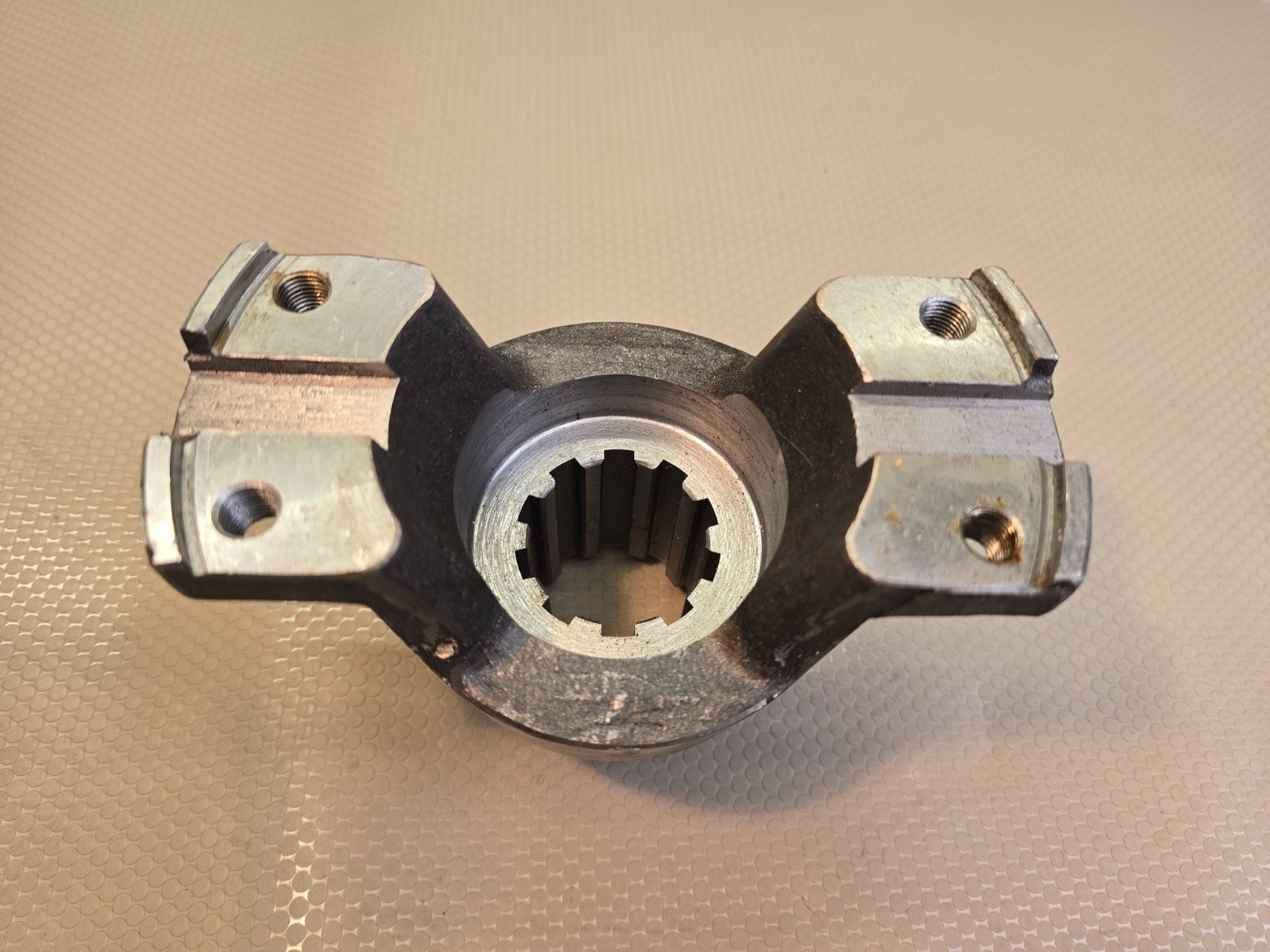 Spicer DpI 661  Driveshaft Transmission Slip Yoke  Series 10 Tooth Spline