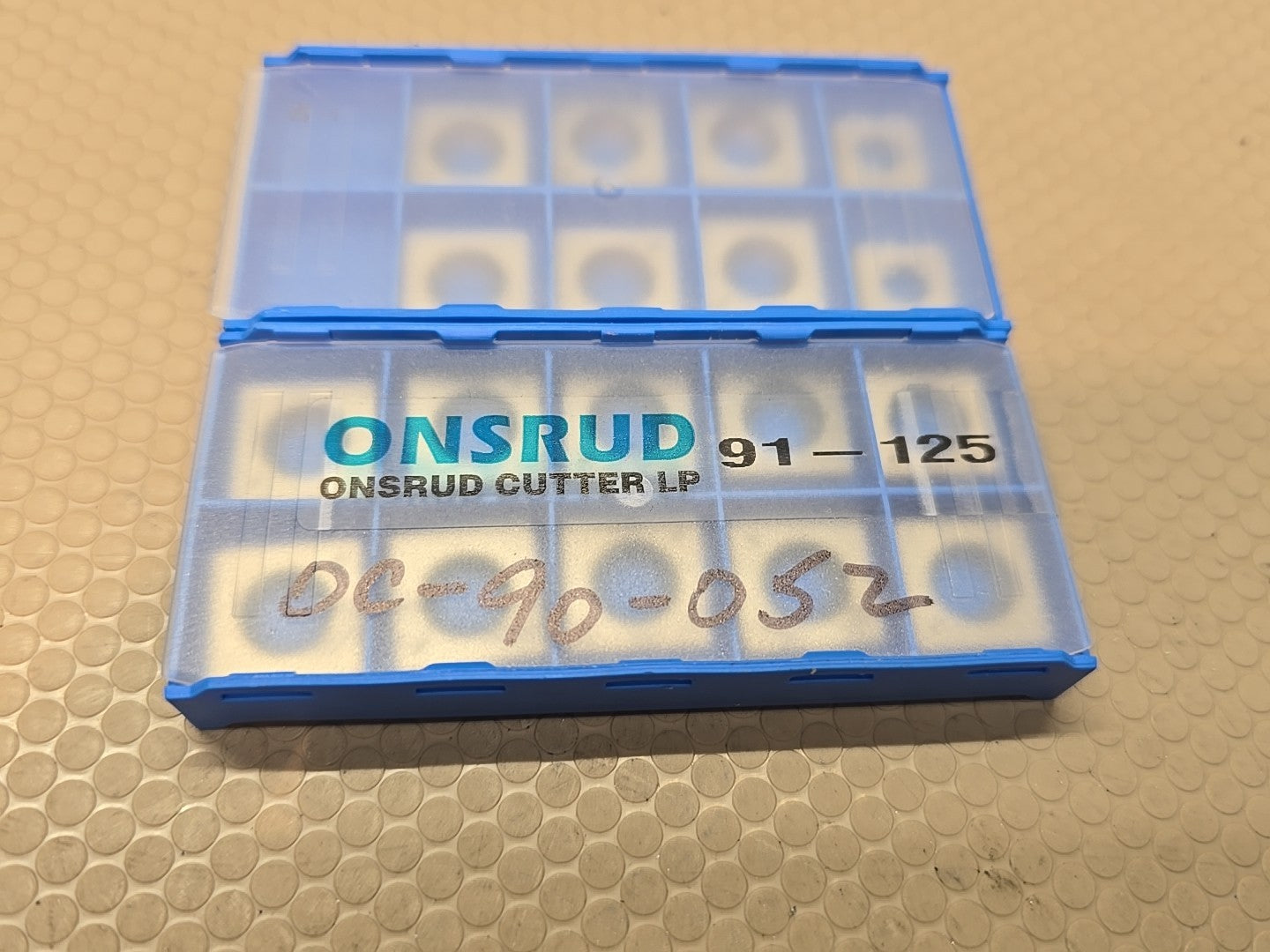 (18) PACK ONSRUD INSERTS FOR MDF, WOOD, AND ALUMINUM SURFACING 91-125 10 + 8