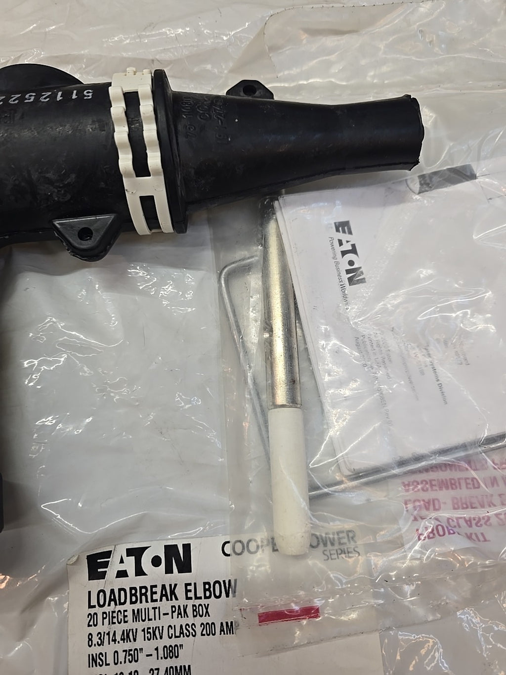 NEW Eaton Cooper Power Series Loadbreaker Elbow LE215CC06