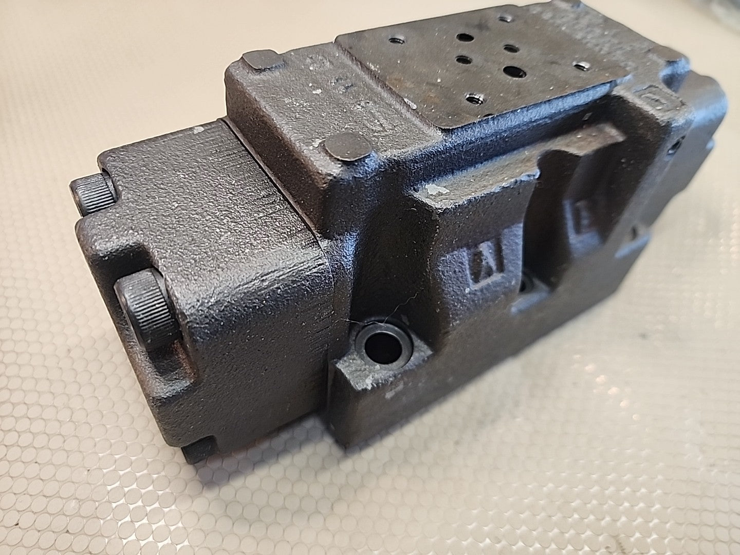 Denison A3D03 35 A46 0503 20D1W01338 Valve A3D03 35 A46 0503