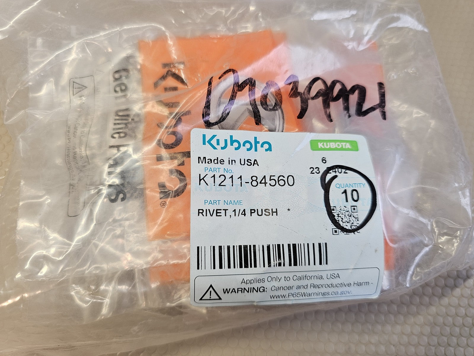 Kubota K1211-84560 OEM 1/4" Push Rivet Fastener Clip (Qty 10)