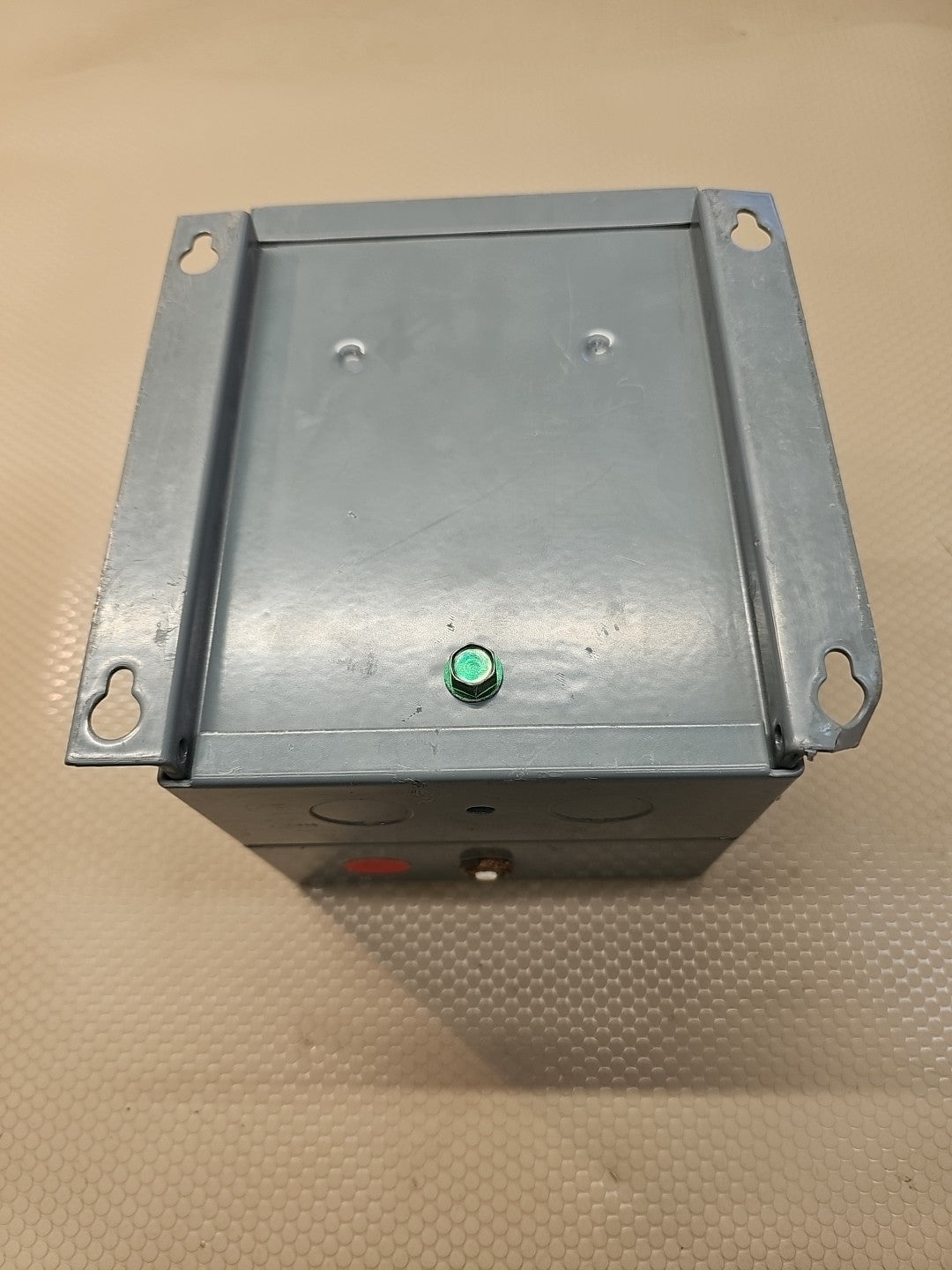 SEBCO INDUSTRIES 1111 LOW VOLTAGE LIGHTING TRANSFORMER, 120V:IN, 12VAC OUT