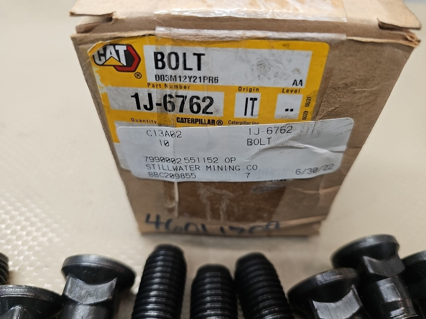 (10) Genuine Caterpillar 1J-6762 Bolts 1J6762 OEM 