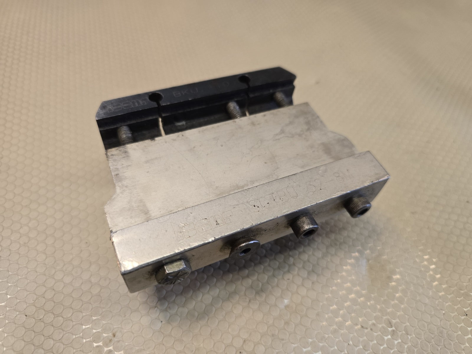ISCAR SGTBU Tool Block Wedge Block BKU-110 SGTBU 32 8M *Read*