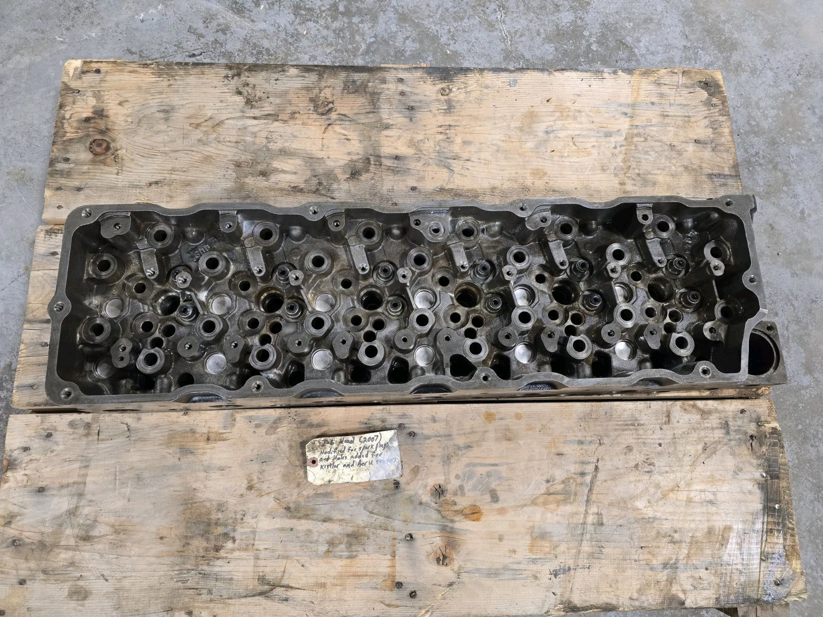 REMANUFACTURED / MOD 1891092C91 International DT466 Cylinder Head  (10341548)