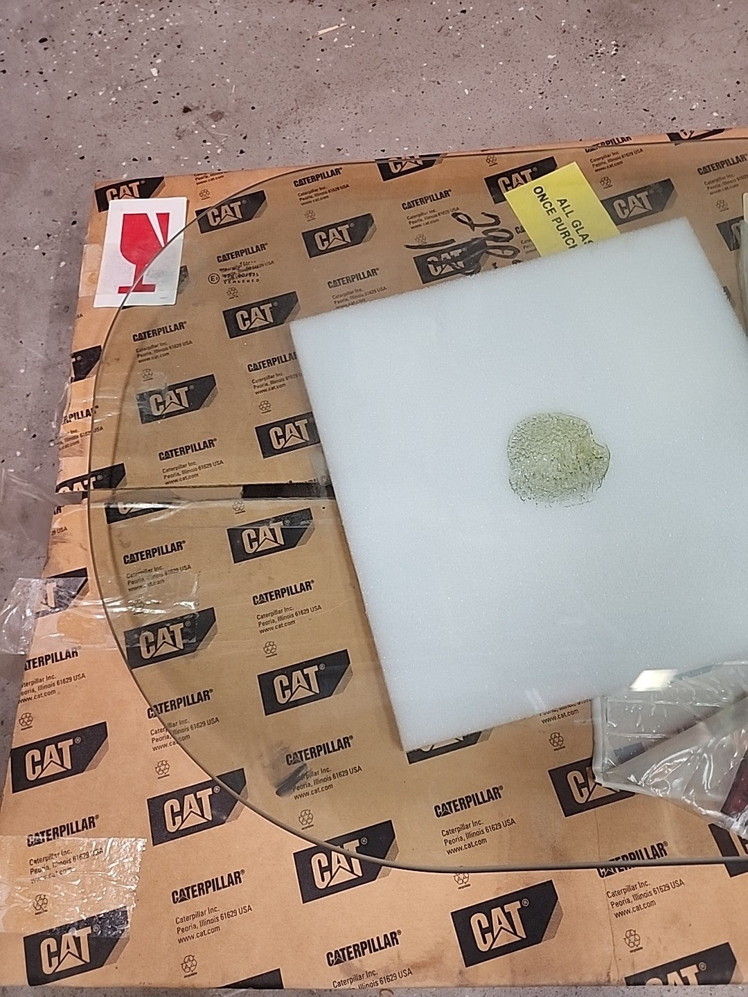 Front Door Glass 258-4011 2584011 For Caterpillar CAT Loader 246C 256C 262C OEM