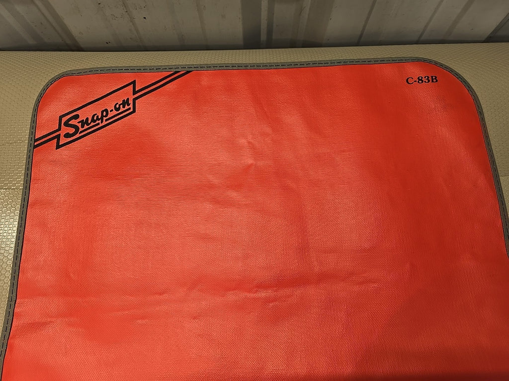 SNAP ON C-83B RED KIT BAG POUCH ROLL 8 POCKETS VINTAGE