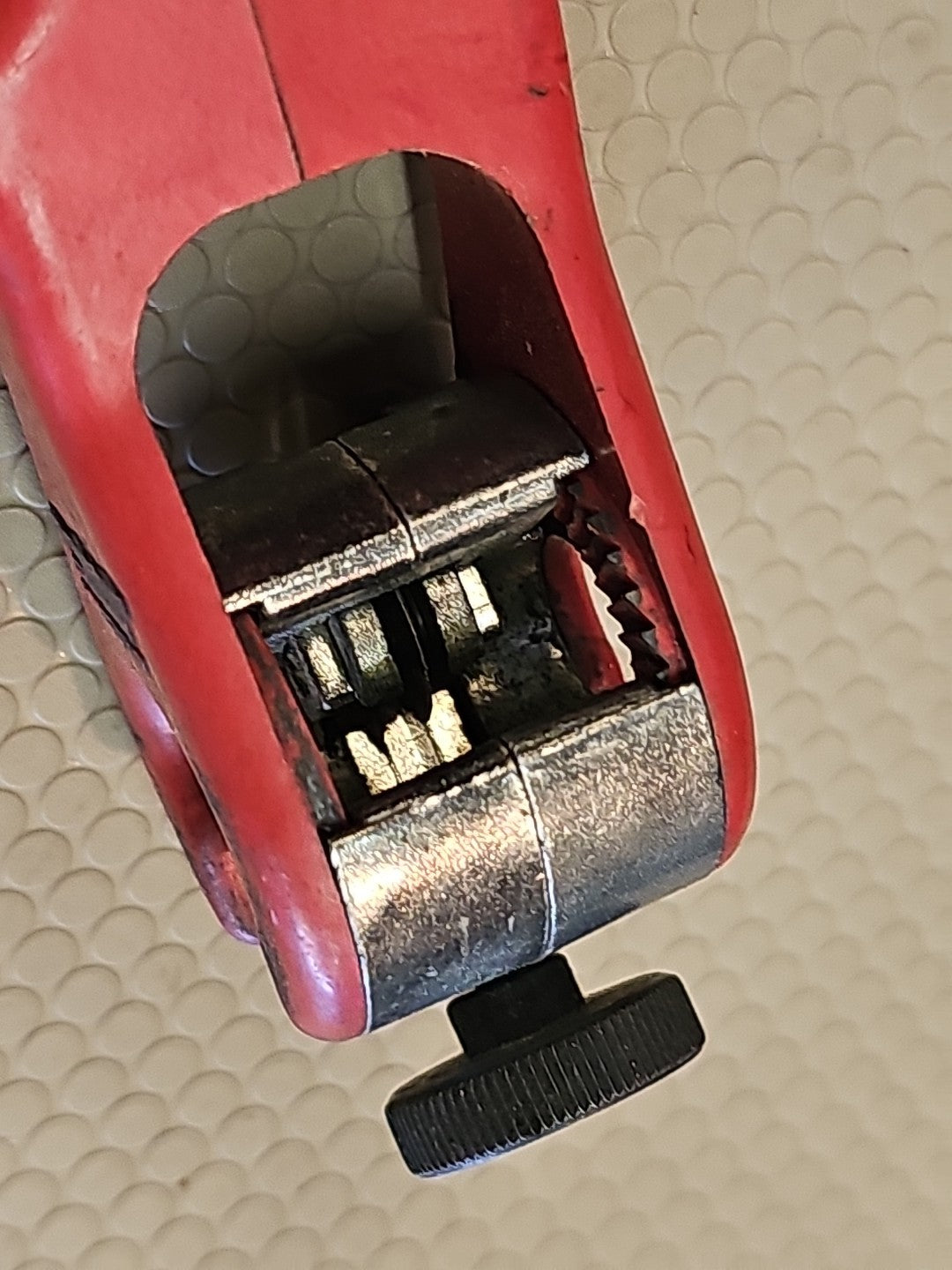 H. T. Mould RC375 Small Ratchet Cut Tube Cutter Made In Canada / USA