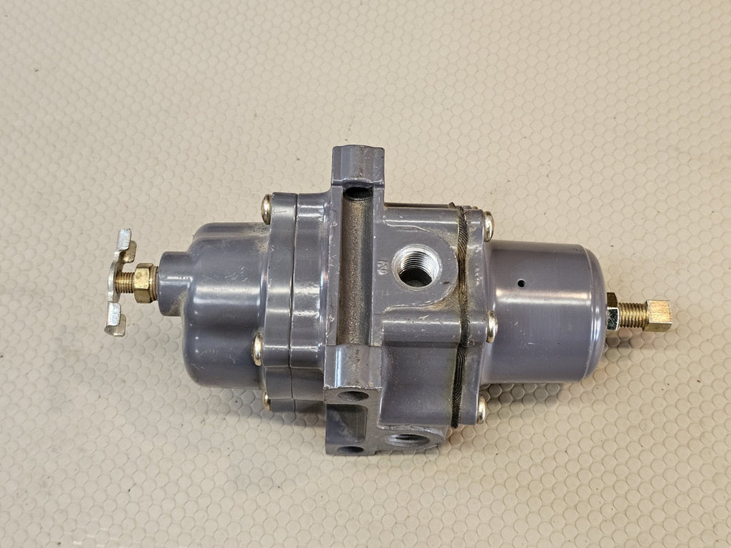 Fisher FS-67CFR-226 PRESSURE REGULATOR, 0-60PSI RANGE 250PSI MAX SUPPLY