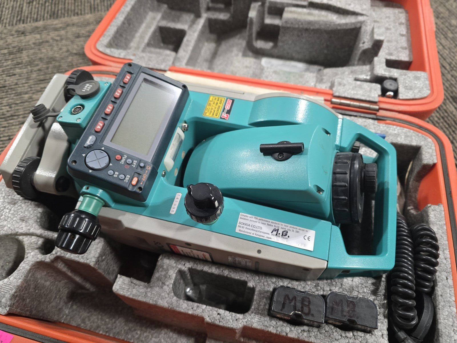 Sokkia SET630R Reflectorless Total Station W/ 2 Batteries, Case, Tools
