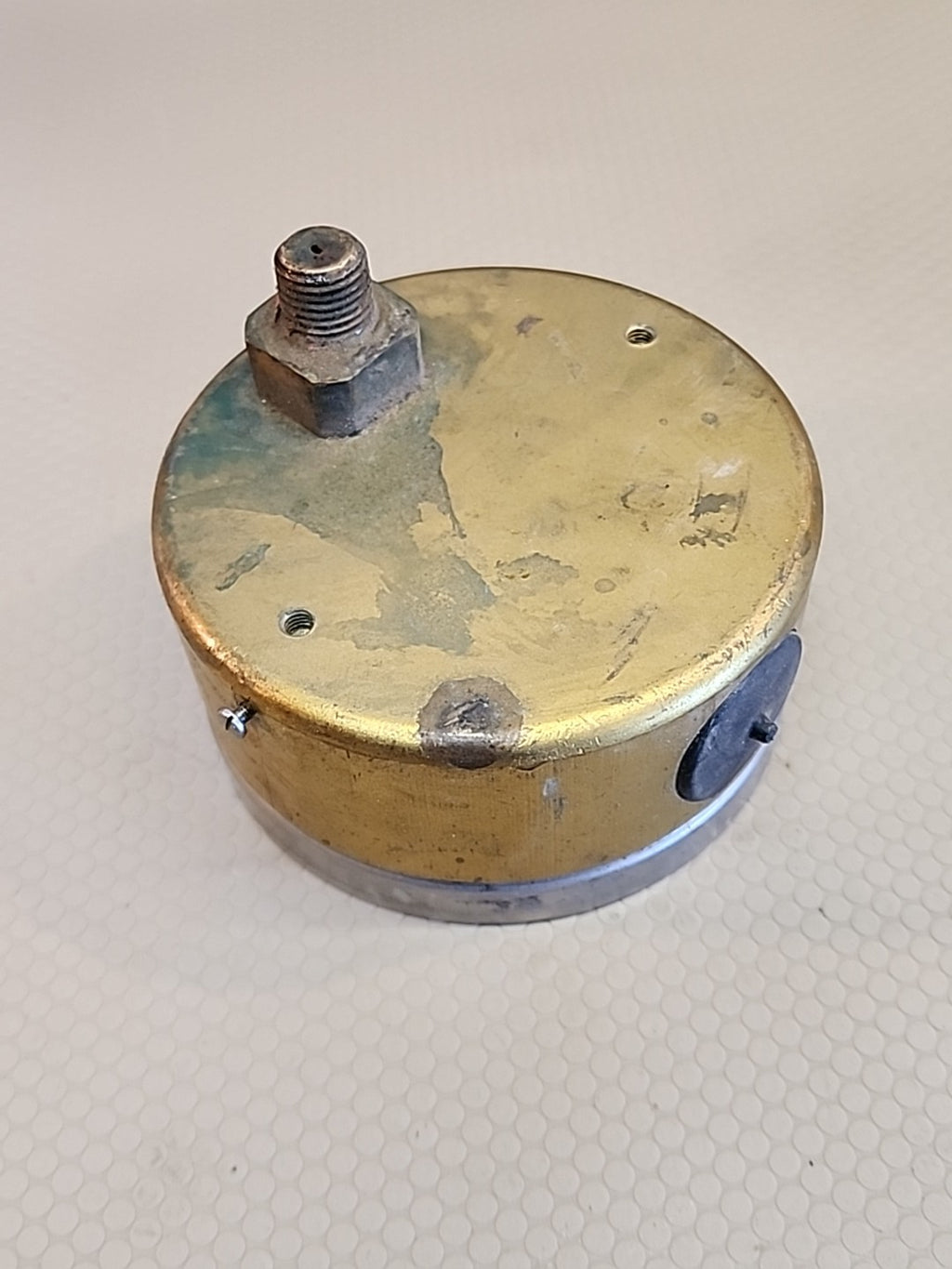 WIKA PRESSURE GAUGE 213.53 4" 0-3000 PSI 1/4" NPT LM 9698215 