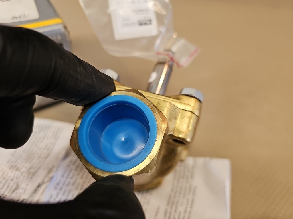Parker 7221GBN64V00 PS, Solenoid Valve, 2 Way NPT, Brass Safety...