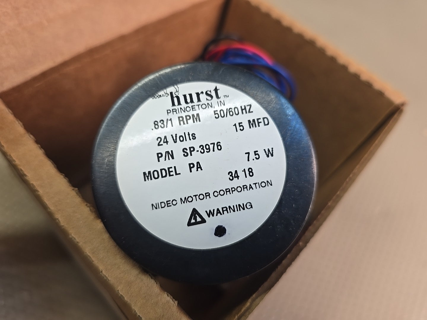 Hurst SP3945 Model Pa 7.5w 24v .83 /1 Rpm 50 / 60 Hz 15 Mfd Motor NEW