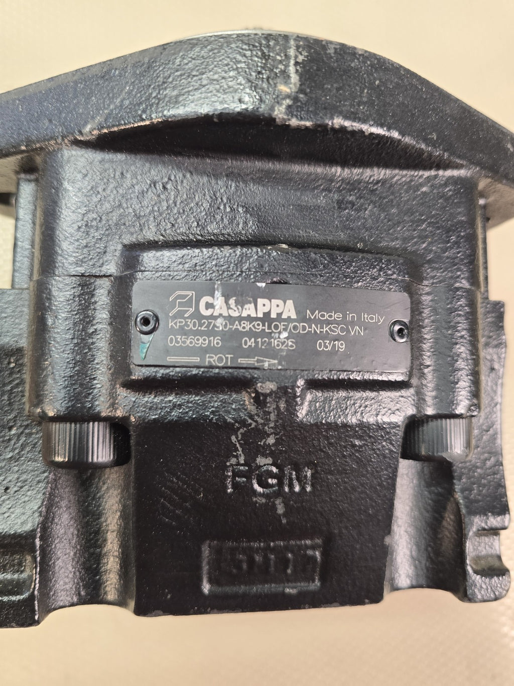 Casappa KP30.27S0-A8K9-LOF/OD-N-KSC VN Hydraulic Gear Pump 27cc SAE-B CCW