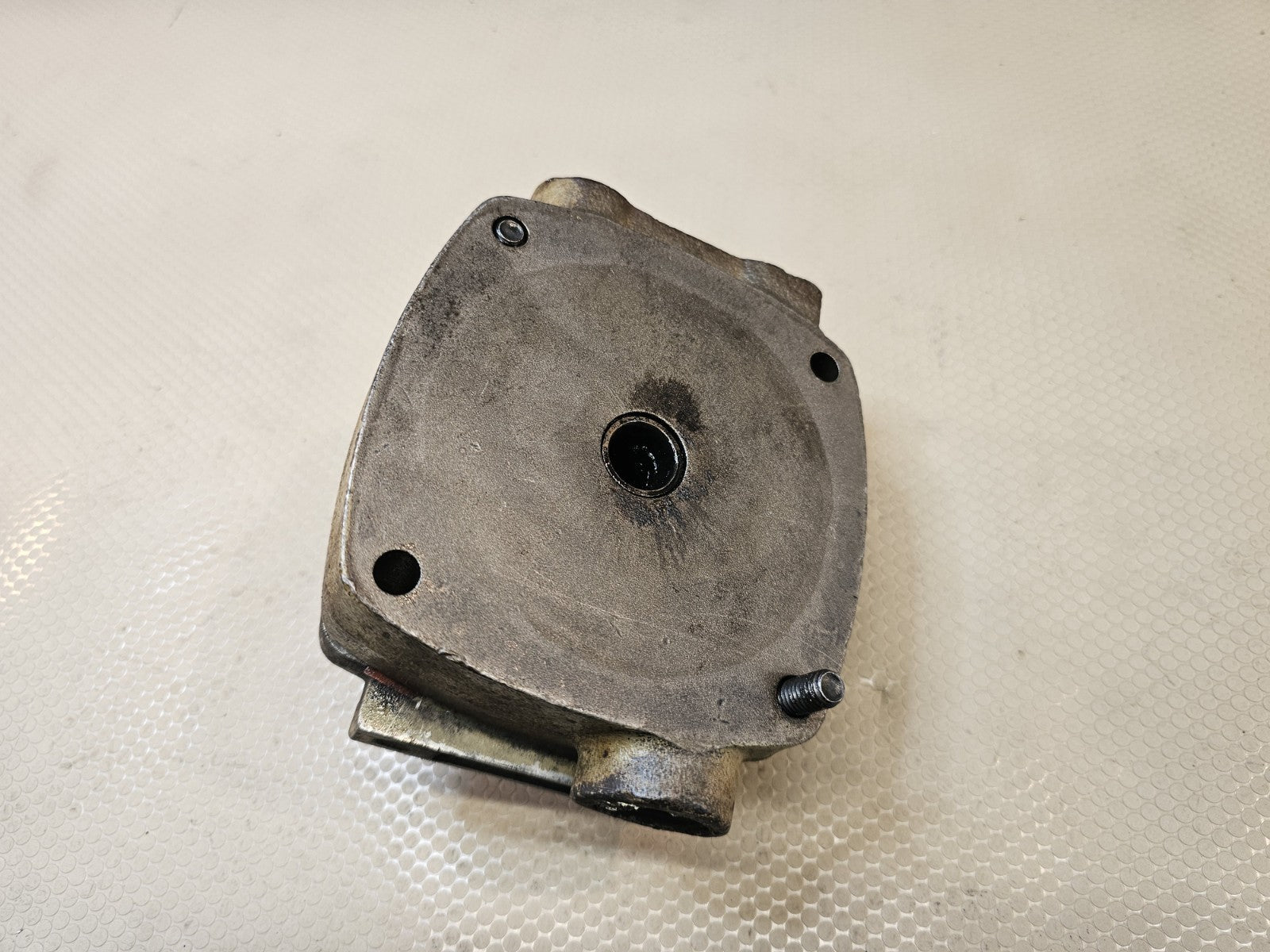 OEM Cummins Compressor Head 3558703 Parts Hardware Unloading Valve Body 3559010