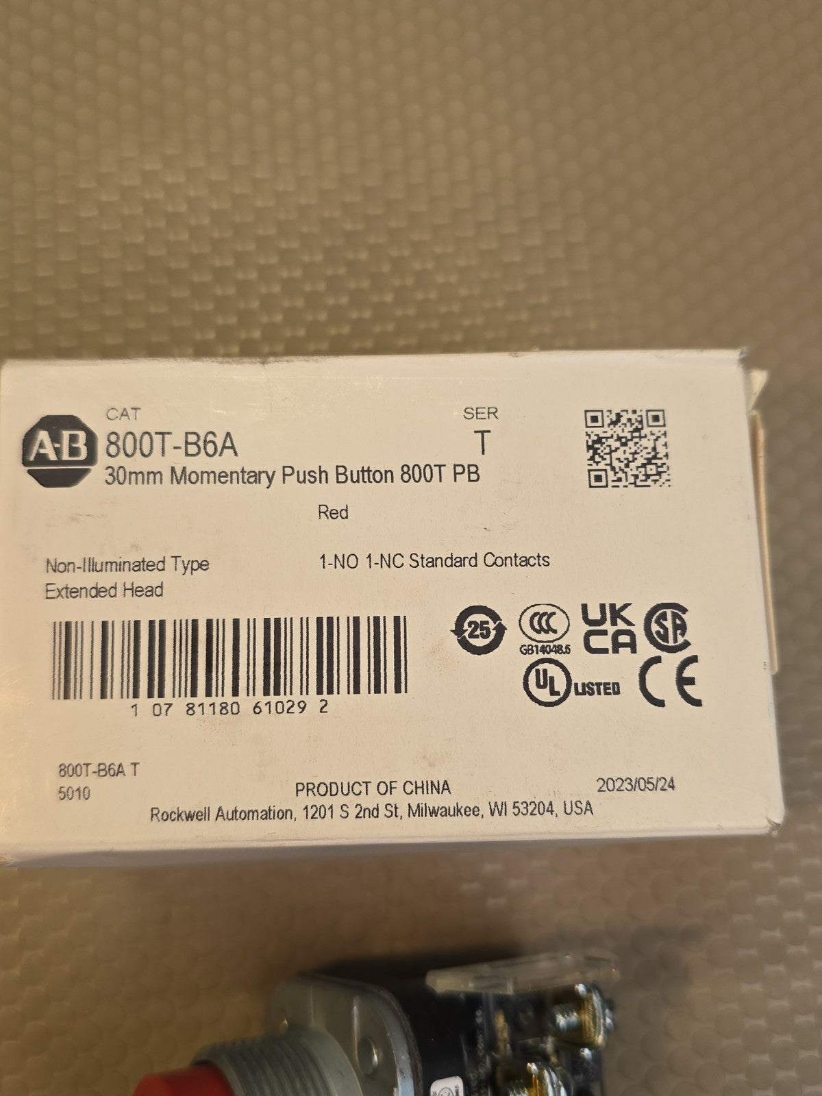ALLEN BRADLEY 800T-B6A Pushbutton Extended Head Type 4, 13 Red Ser T