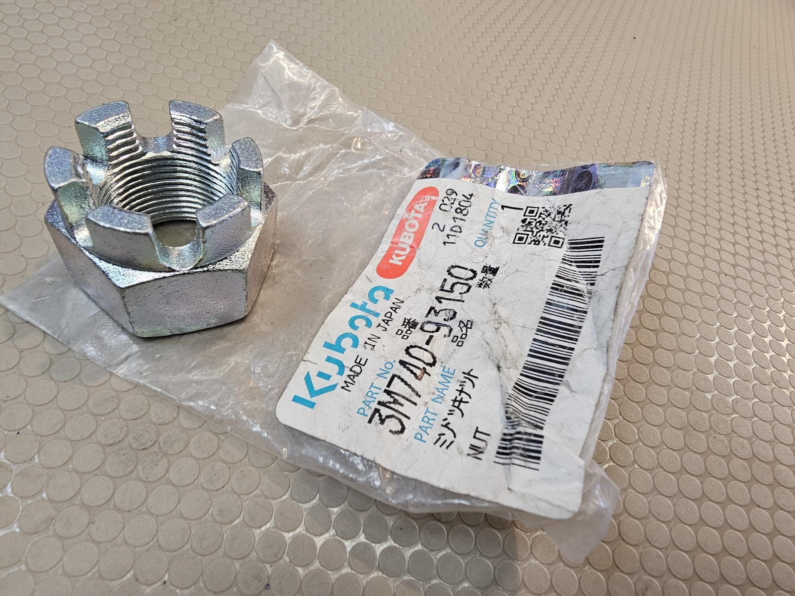NEW OEM KUBOTA RTV500 REAR AXLE CASTLE NUT 3M740-93150