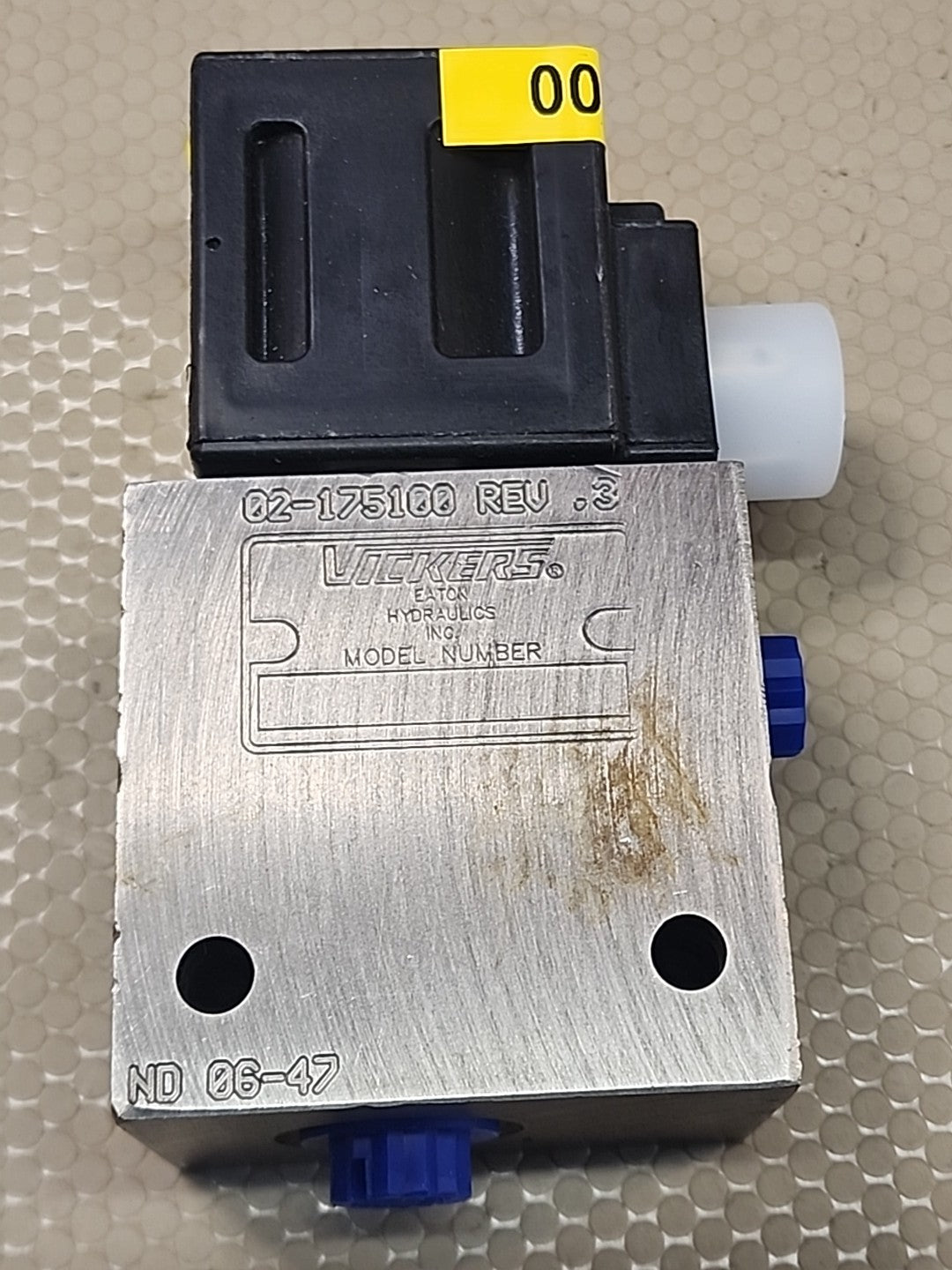 Vickers 02-178028 Coil W/Vickers Steel Housing 02-175100