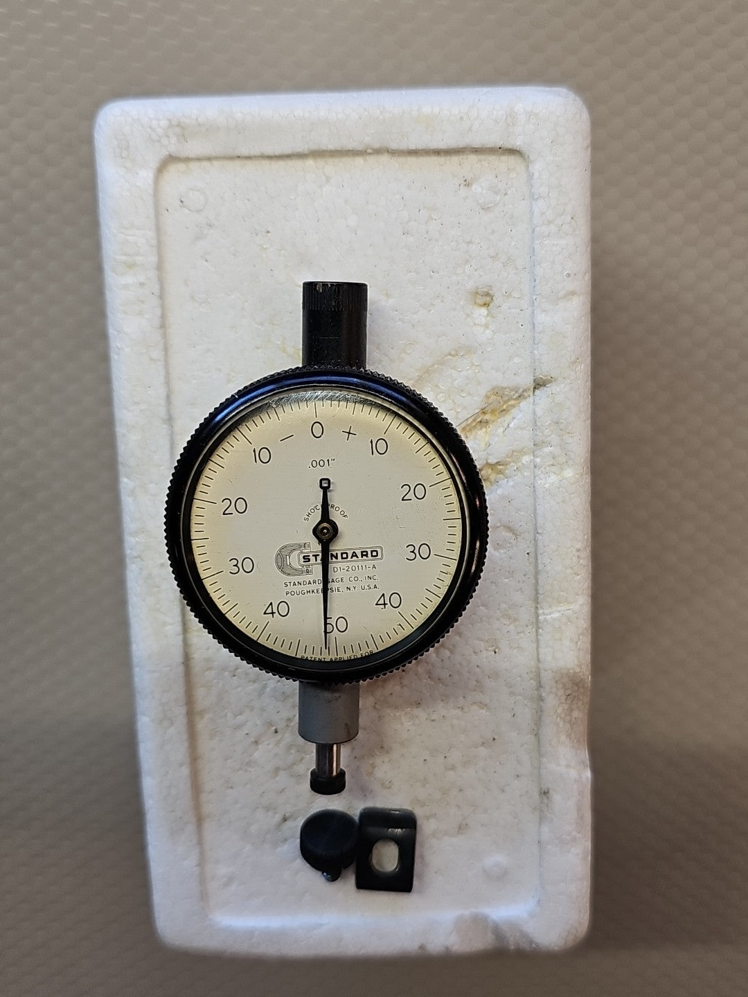Vintage Standard Gage Co. D1-20111-A Gage .001", Pre-owned