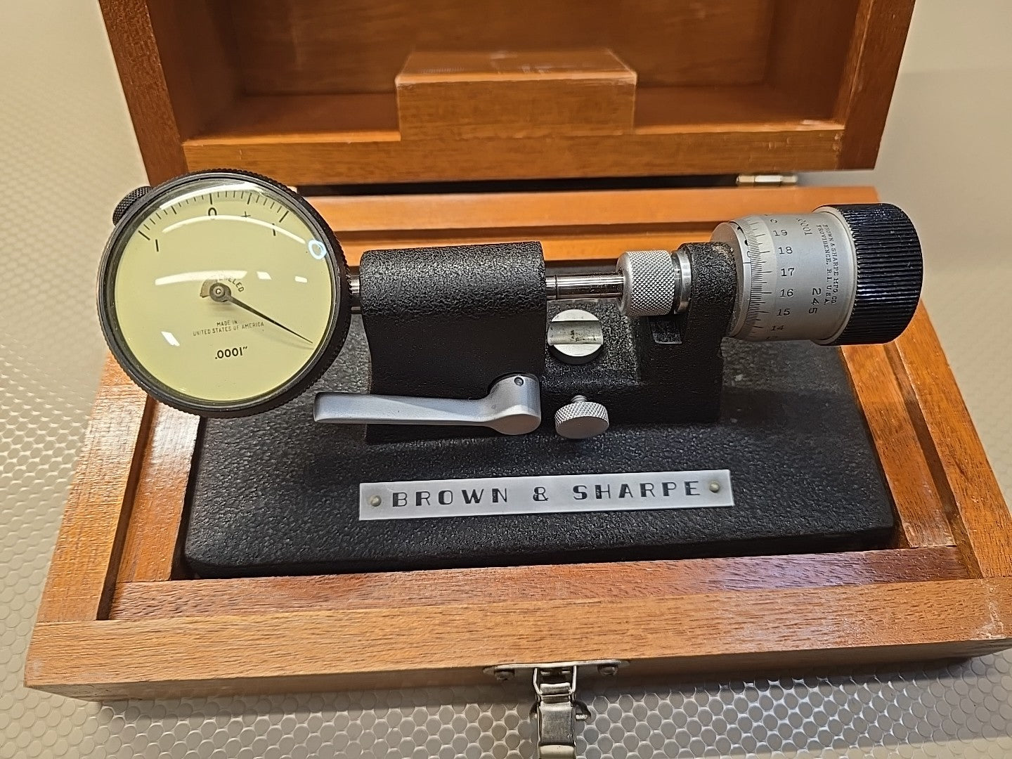 Vintage Brown & Sharpe Indicating Bench Micrometer #245 *MINTY!*
