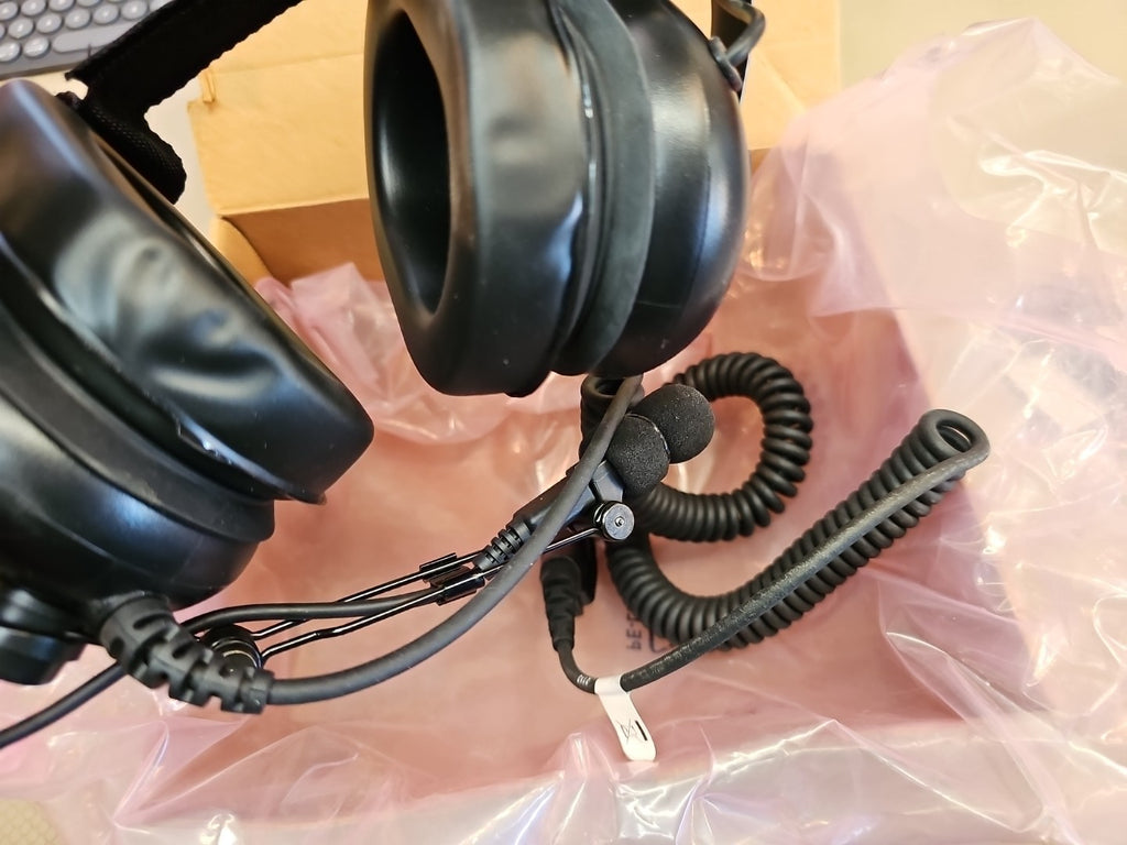 Otto Engineering V4-10785 ClearTRAK Professional Behind-the-Head NEW $450 MSRP