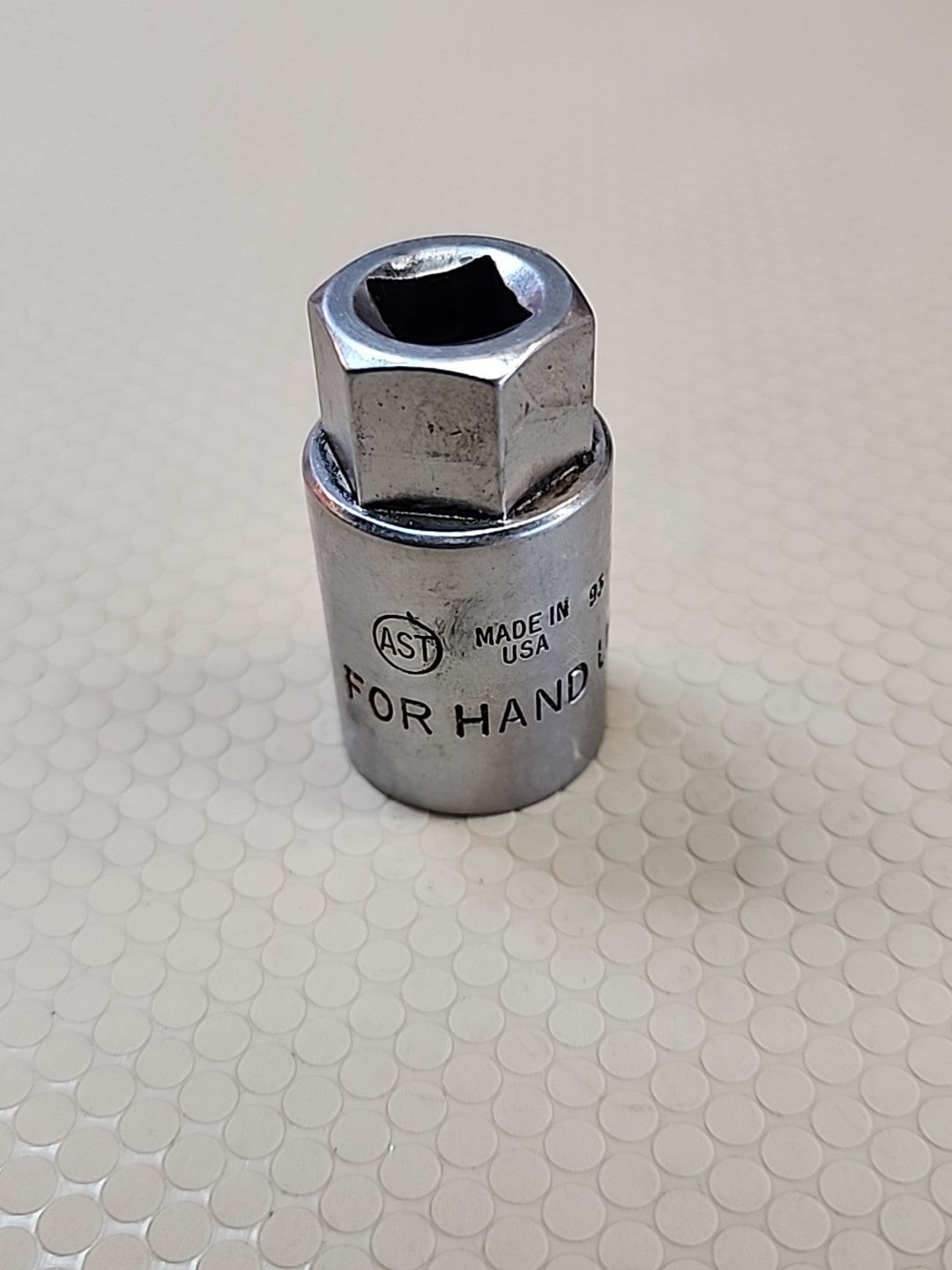 AST 100-8 Socket For Hand Use Only