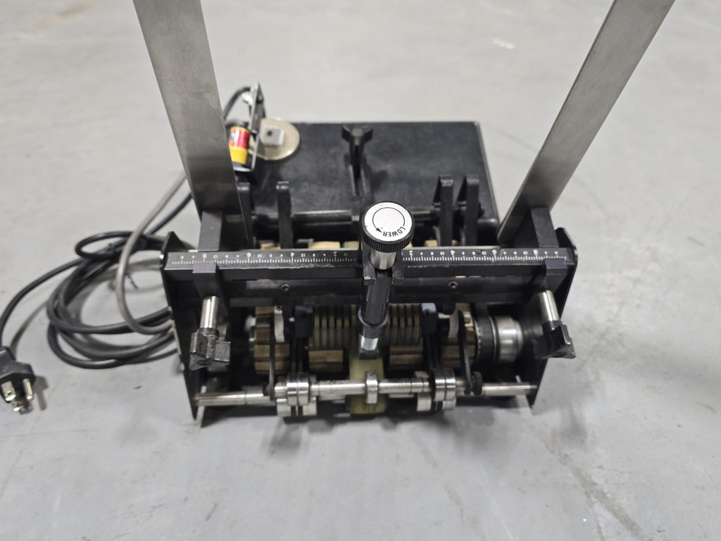 Streamfeeder Reliant 1500 Stream Feeder Product Feeder *Light Use*