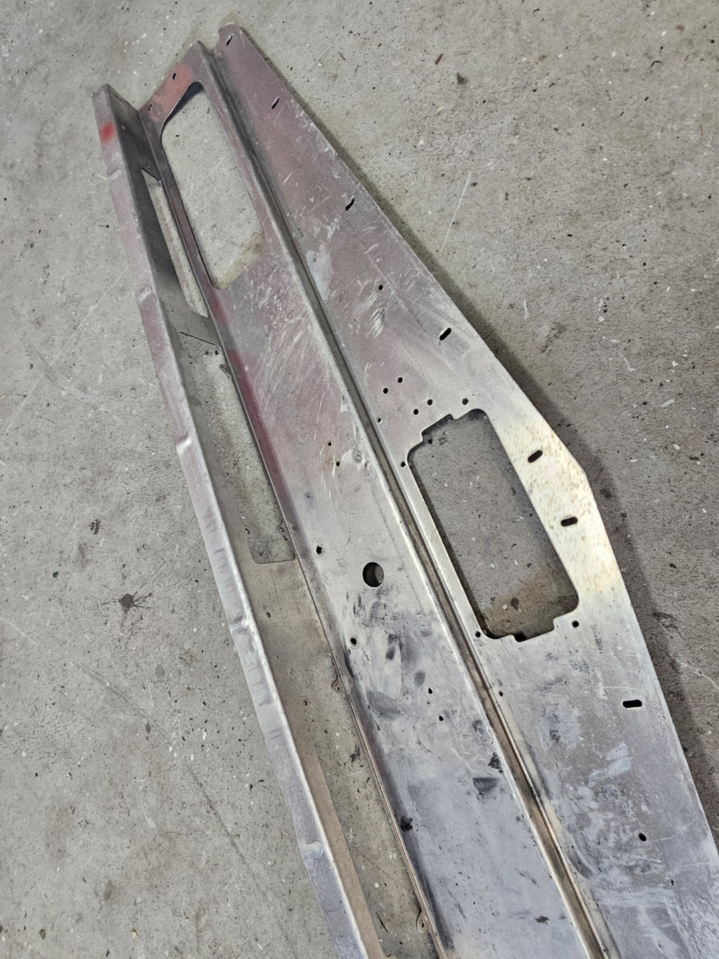 Kenworth W900 Upper Interior Cab Bracket PN: K105-229 Oem Paccar 