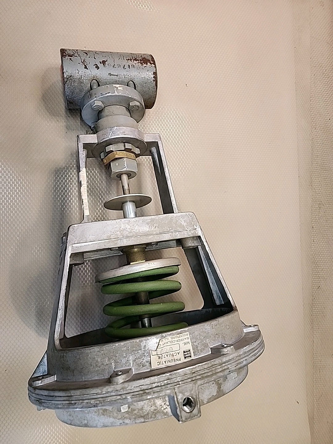 Barber Coleman MK-6801 3-8 PSI Spring 50sq in. Pneumatic Valve Actuator W Valve