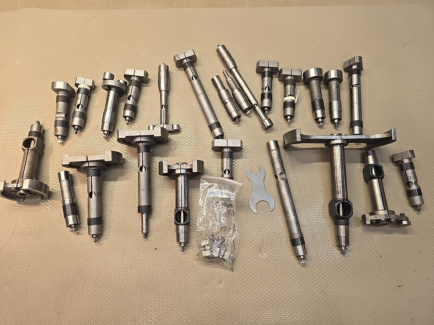 24 PC!! COMTOR COMTORGAGE EXPANSION PIN PLUG GAGES CM2 SERIES GA2115
