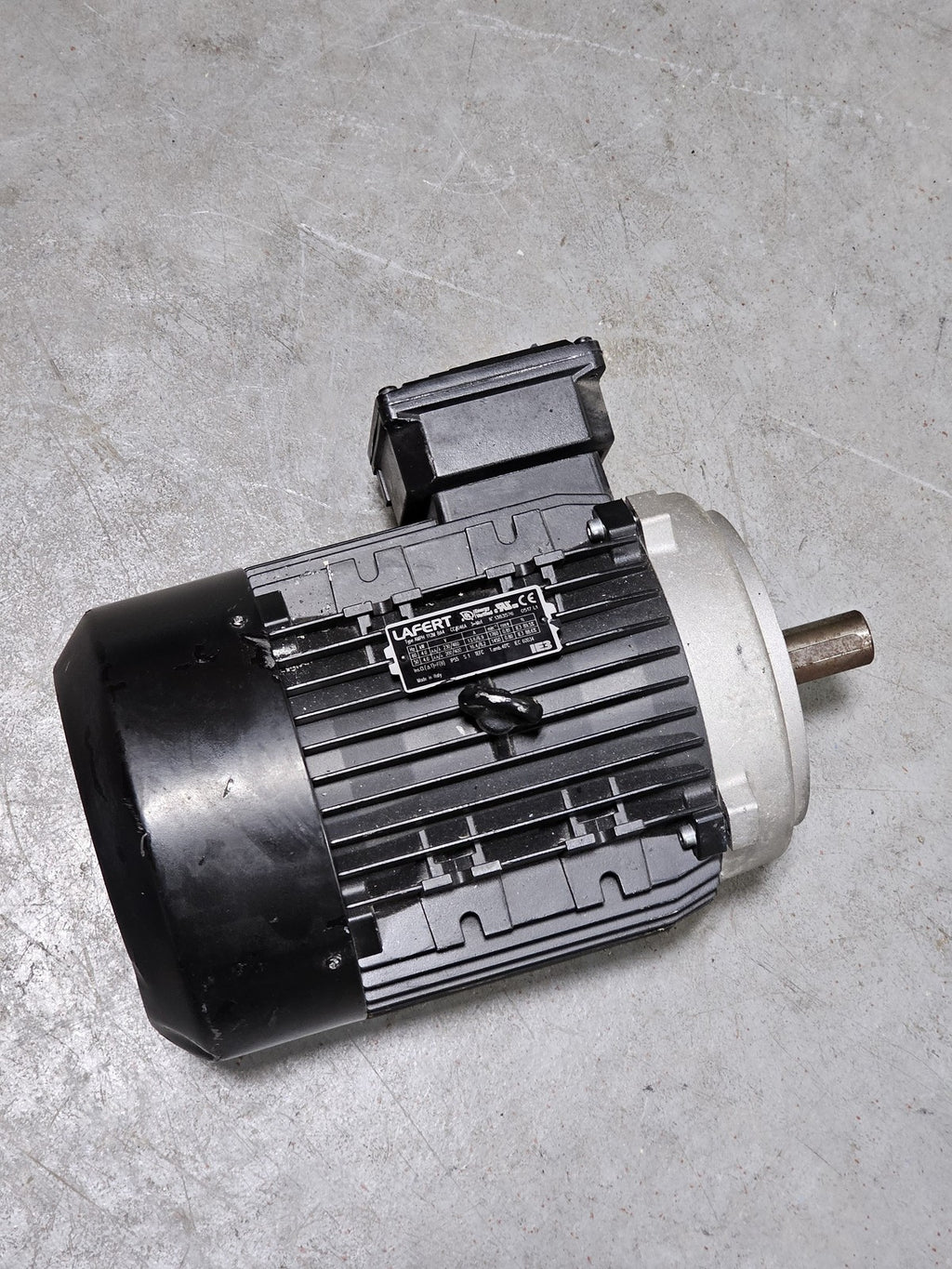 Lafert AMPH 112M BA4 3-Phase Electric Motor 4kW 5.5HP 1760RPM 230/460V 112M NEW