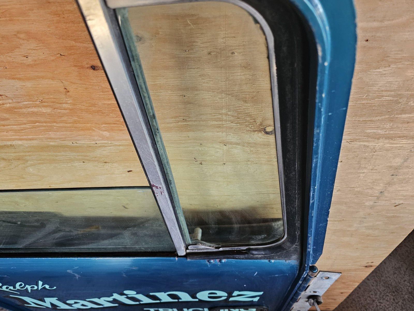 KENWORTH W900 DOOR ASSEMBLY OEM FRONT RIGHT PASSENGER