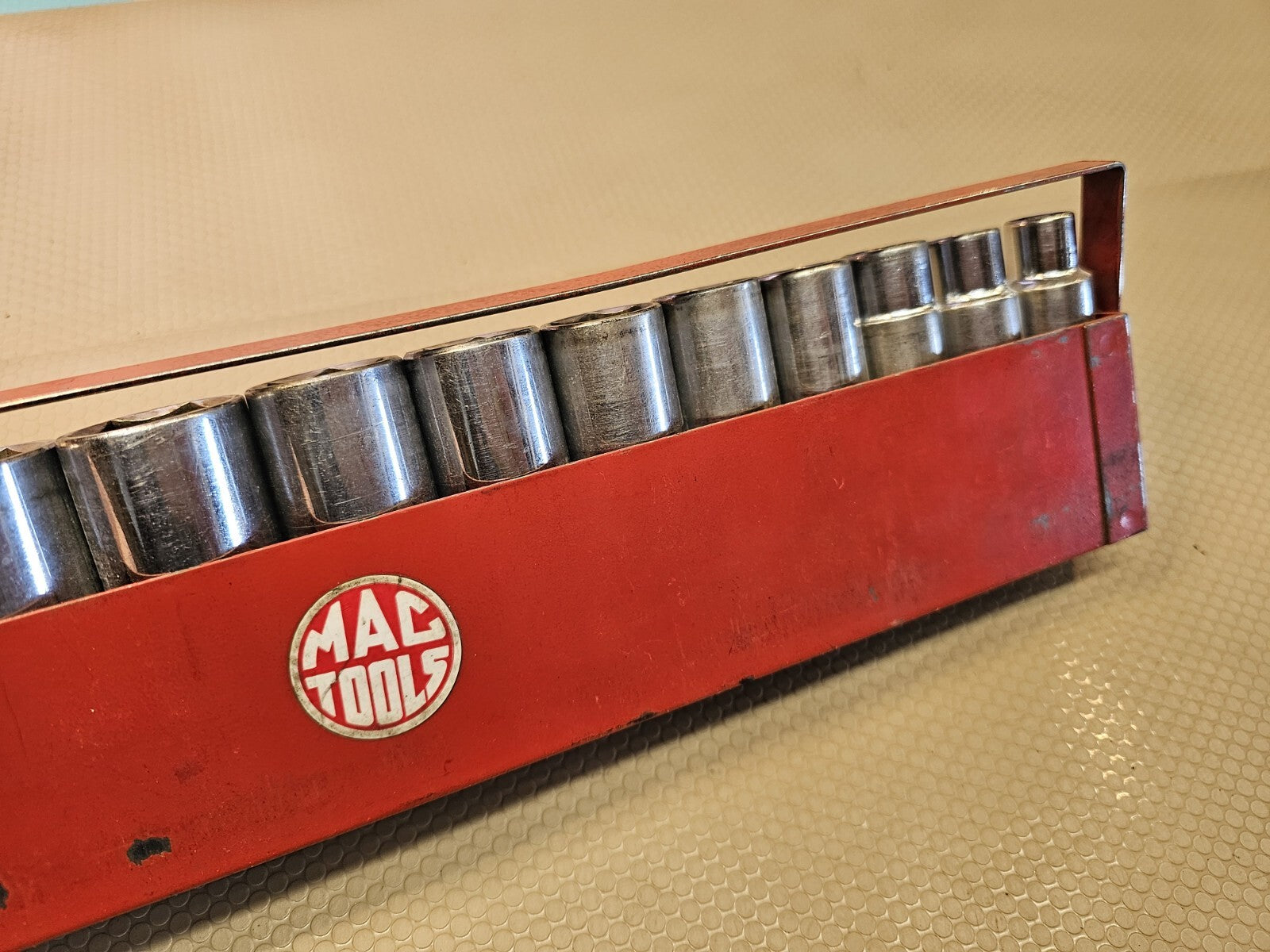 Mac Tools USA 1/2" Drive 12pc 6pt SAE Deep Chrome Socket Set 7/16" TO 1-1/8"