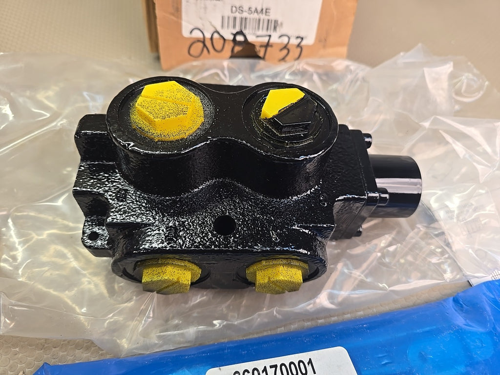 NEW PRINCE DS-5A1E HYDRAULIC VALVE C-563 3083 DS5A1E