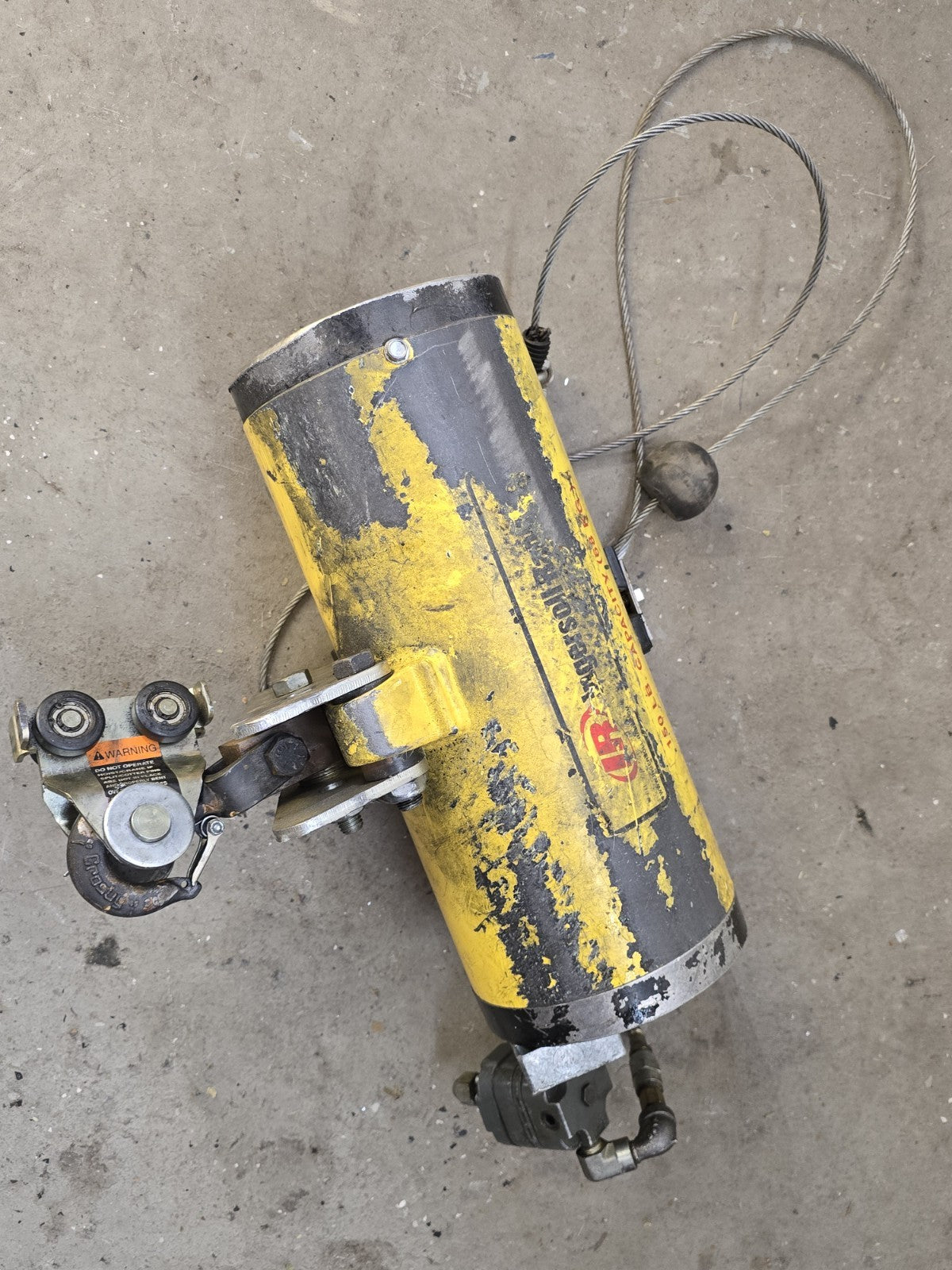 Ingersoll Rand Zimmerman Air Balancer BW015080 Lifting And Balancing Unit 150lb