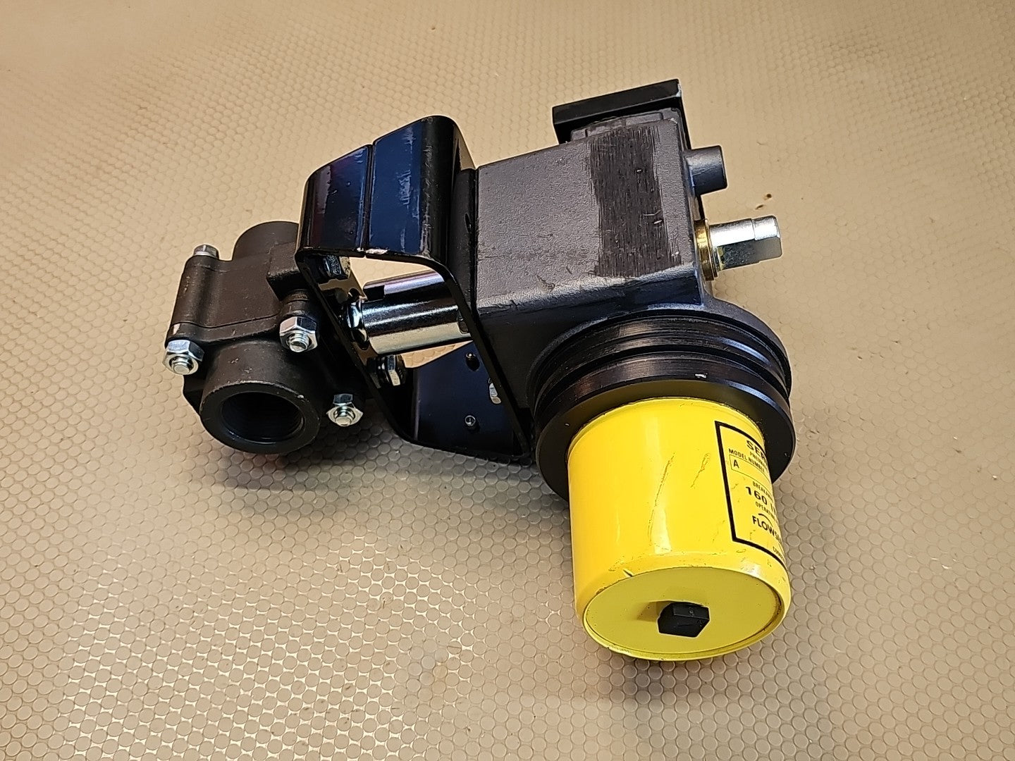 FLOWSERVE ACTUATOR A446YBSE W SERIES 34 PNEUMATIC VALVE ACTUATOR 