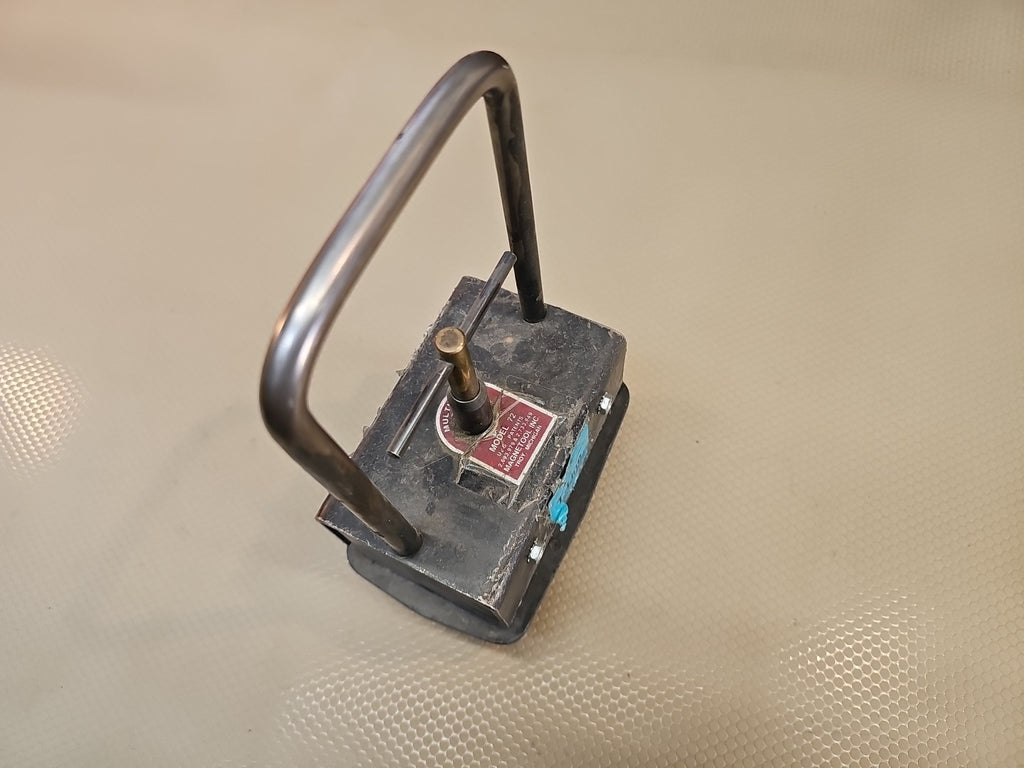 MULTI-LIFT HAND HELD PICKUP MAGNET MODEL 72 *SUPER COOL*