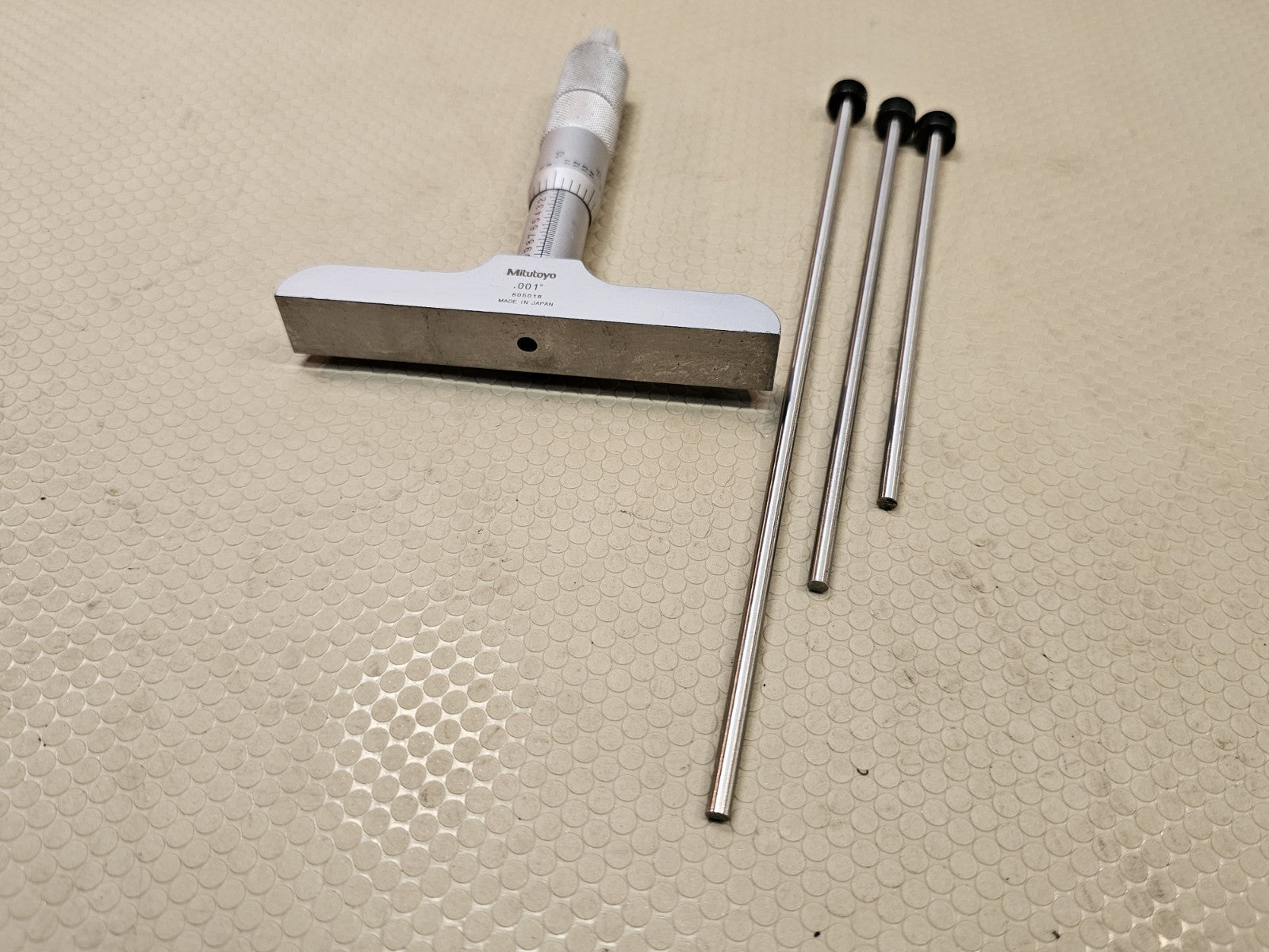 Mitutoyo 129-131 Depth Micrometer Set .001" Grad - DMC 4" Base With 3 Rods Long