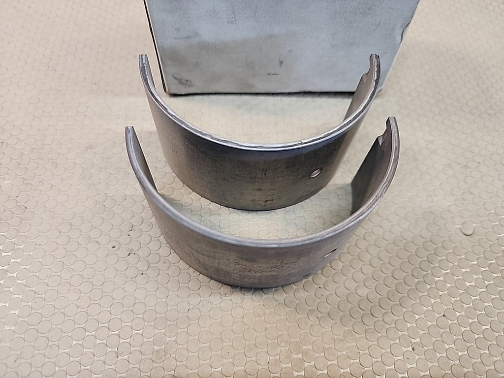 New Set of 2 Michigan 77 CB-1226P30 Rod Bearings for Cummins Engine 214953