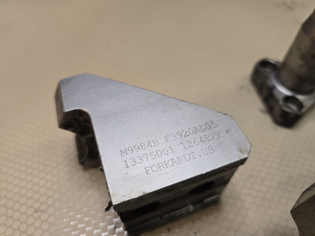 Forkardt Hardinge M17381A-2/tl6456d001 3 Jaw Lathe Chuck (pull down) + Jaws 8in