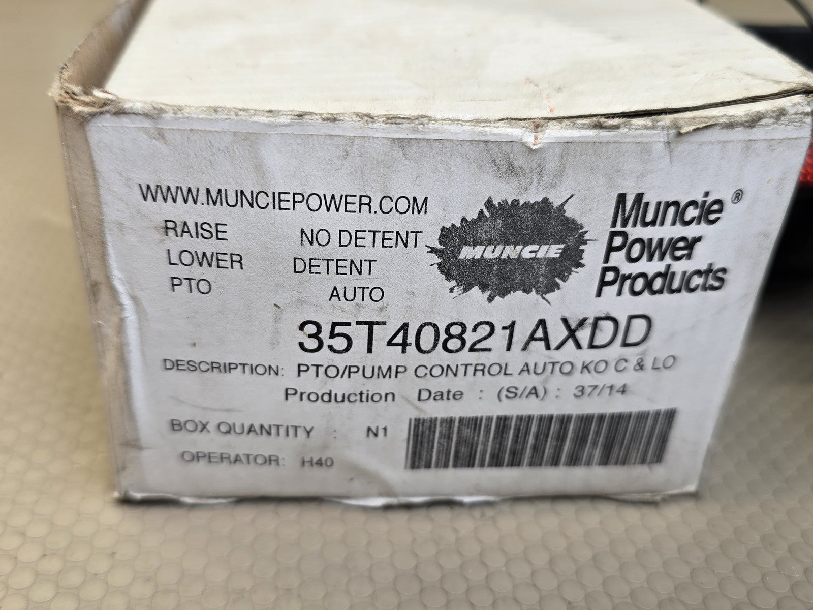 Muncie 35T40821AXDD PTO Pump Control Switch Auto KO C & LO Lever NEW