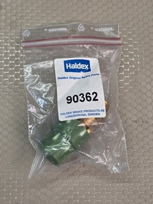 Haldex 90362 Air Brake Push-to-Connect Fitting New