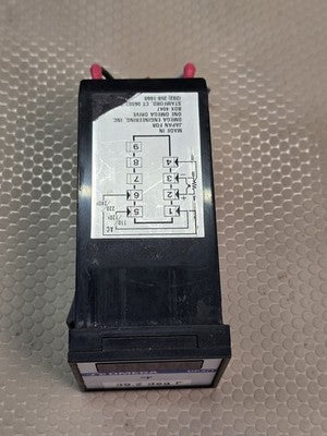 OMEGA DP371 Digital Temperature Controller °F 110-240V AC