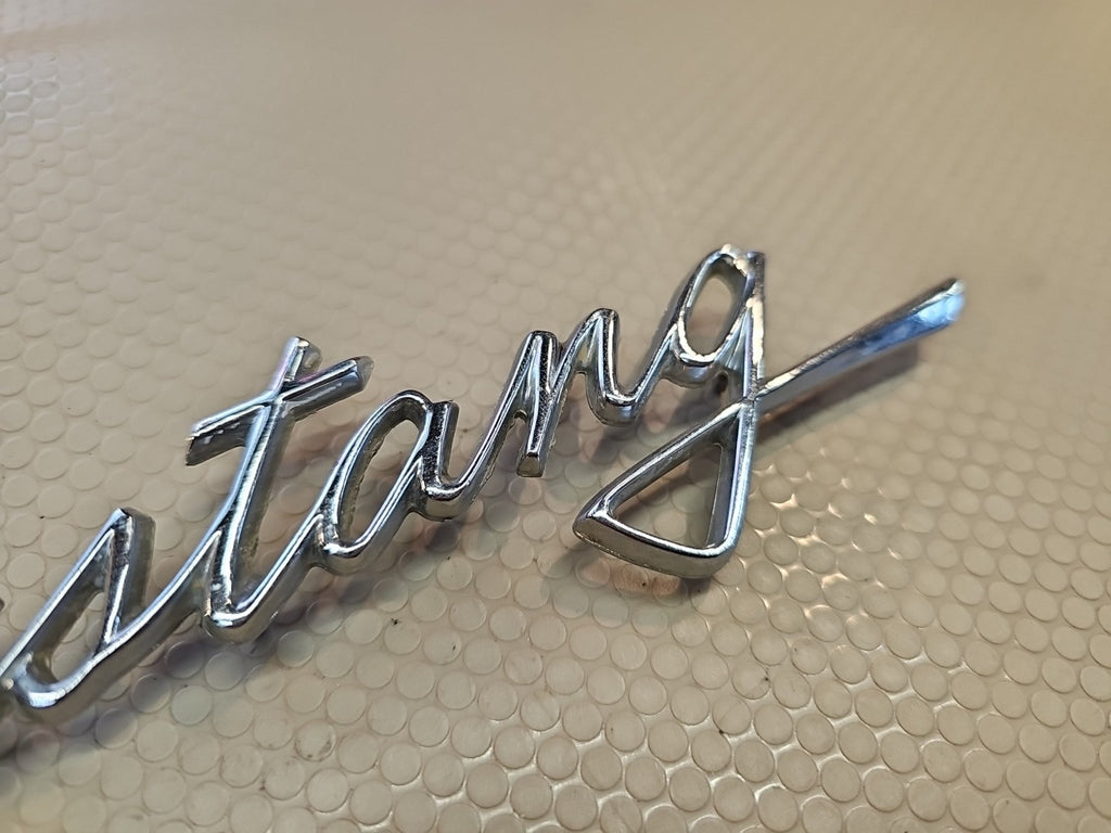 ORIGINAL 1968 FORD MUSTANG SCRIPT EMBLEM FOMOCO C8ZE-16098-A