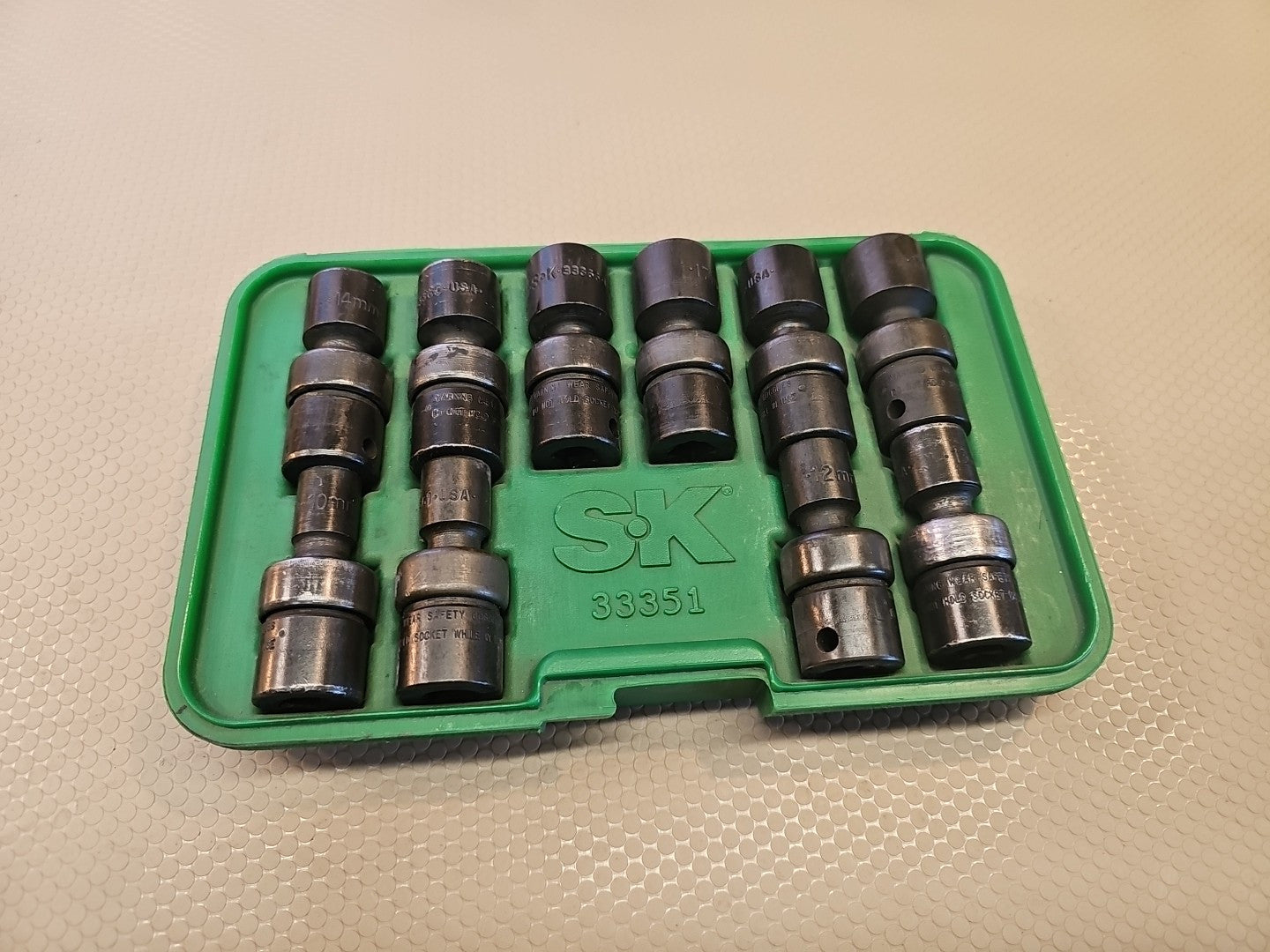 SK 33351 10 Piece 19mm - 10mm 3/8” Drive Metric Swivel Impact Socket Set W/ Case