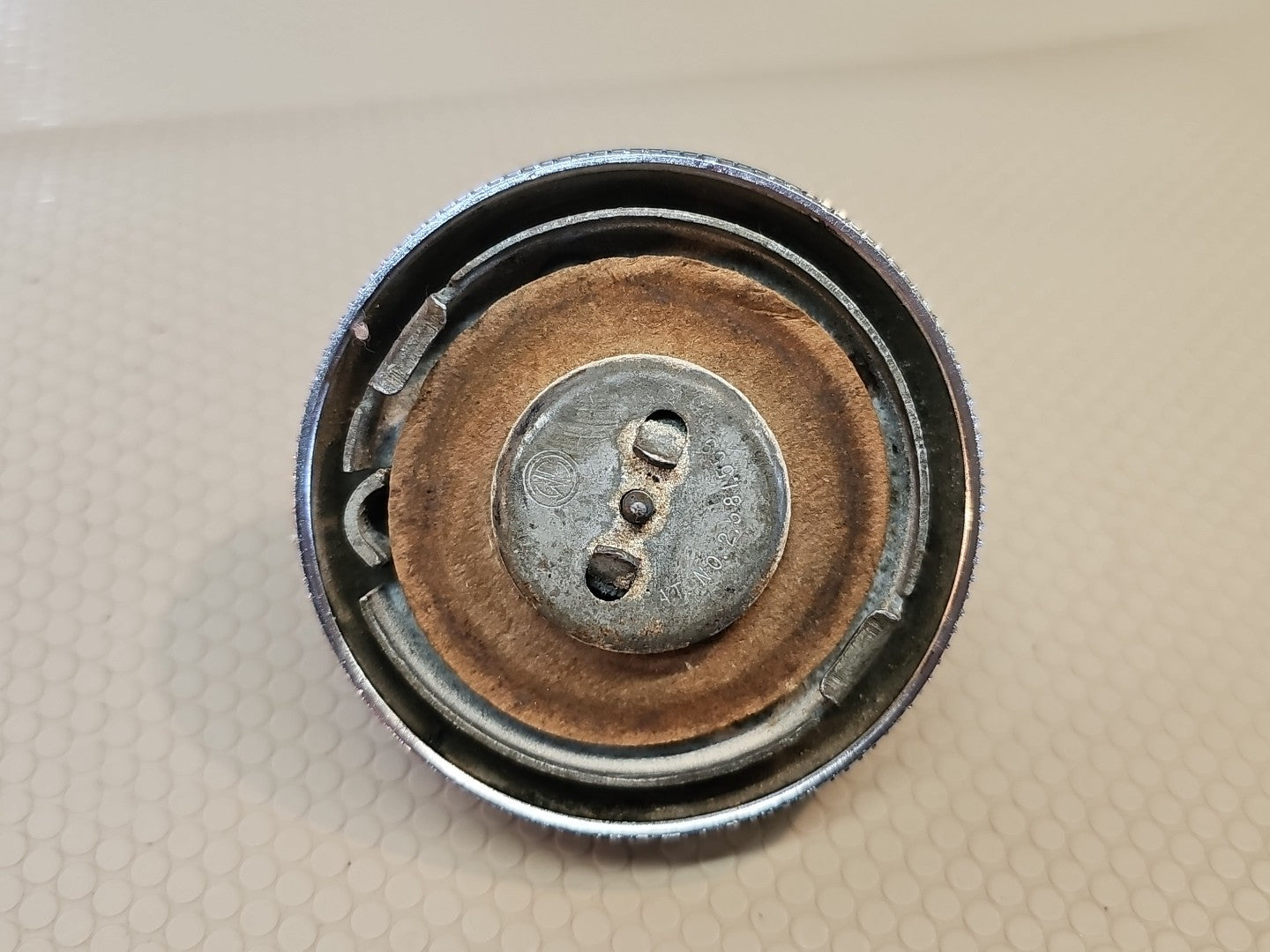 Locking Gas Cap Harley Davidson Knucklehead Flathead Panhead Vintage Crocker ?