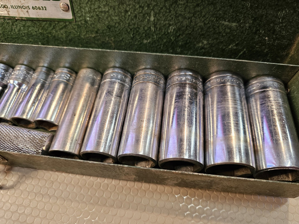 S-K SK Tools U.S.A. (15) Pc. 3/8" Drive Socket / Ratchet Set SAE Semi Deep/ Deep