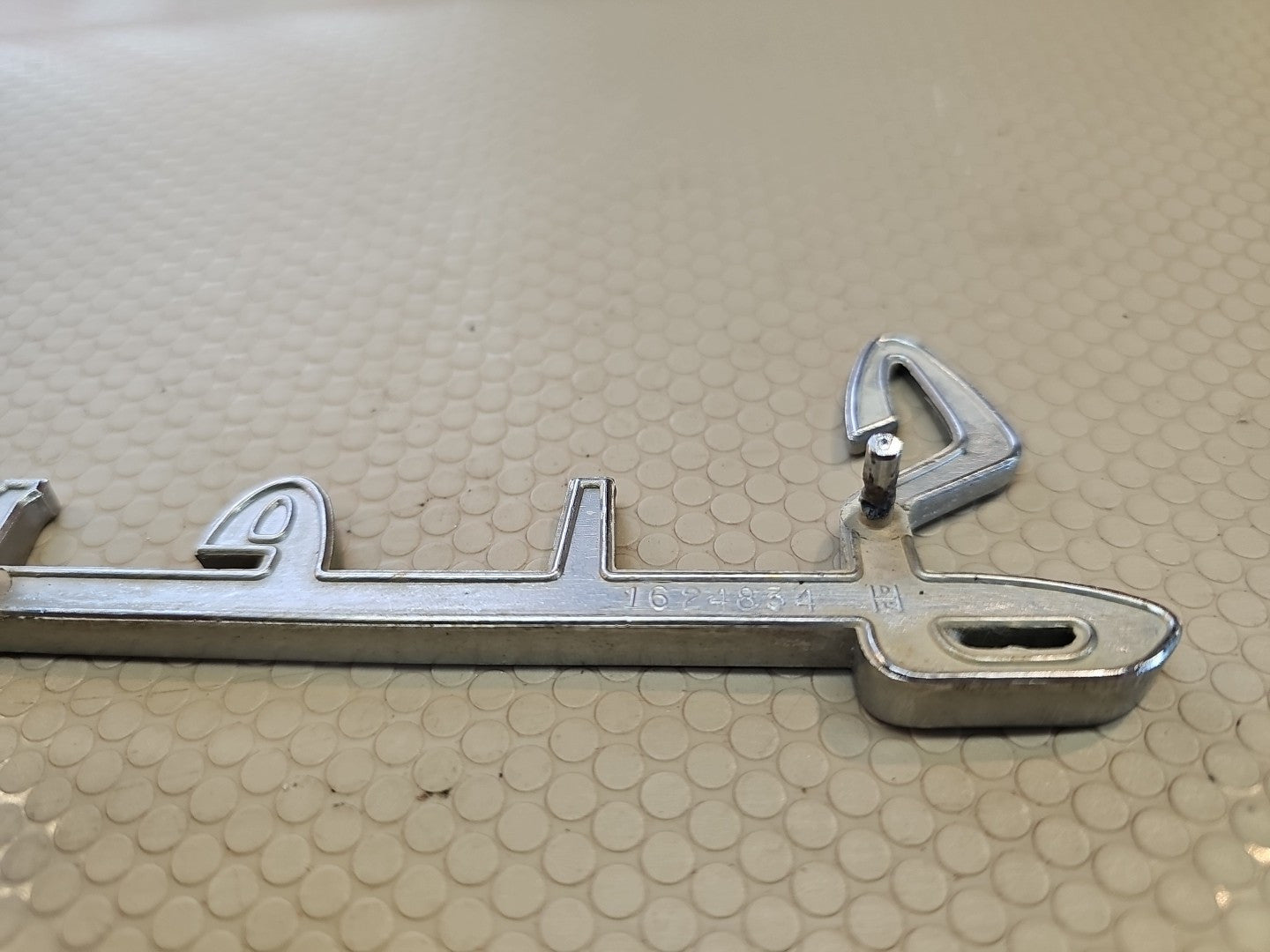 RARE 1950s 57 Dodge Sierra Script Logo Emblem Metal Badges + Trim Pieces Vintage