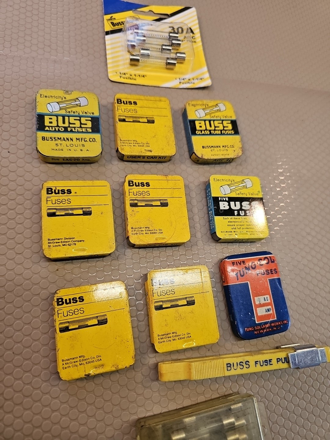 (9+) Vintage Buss Fuses SFE Metal Box Glass + Fuse puller some NOS! GM Chevy 