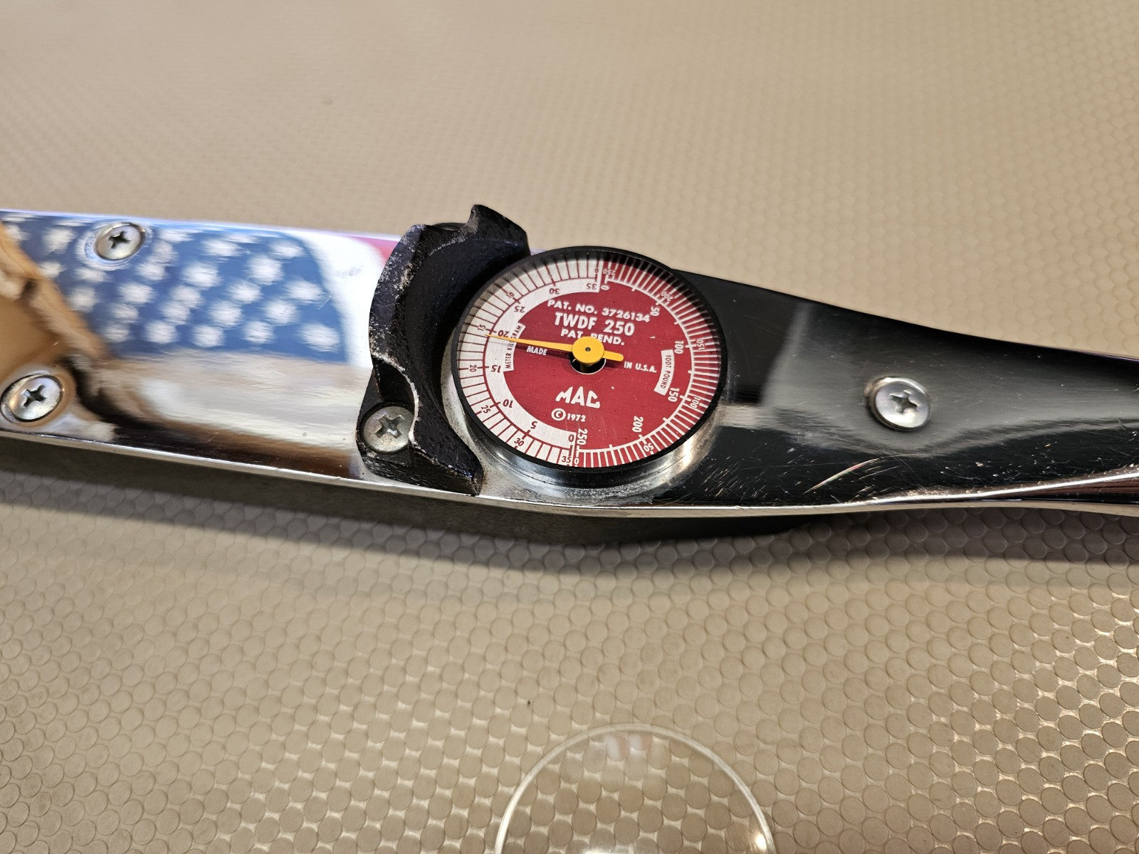 MAC Tools TWDF 250 Dial Torque Wrench SAE & Metric 150 Foot Pounds 35 Kilograms